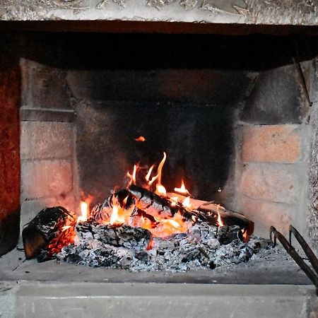 Lodges Veis Kamenice Kültér fotó