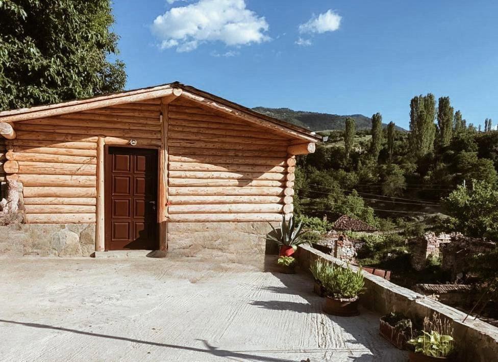 Lodges Veis Kamenice Kültér fotó